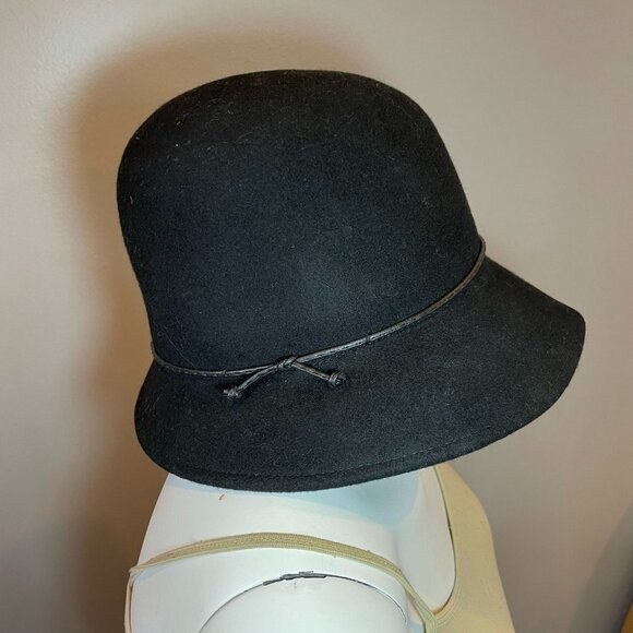 Nine West Women's Black 100% Wool Cloche - Picture 3 of 7